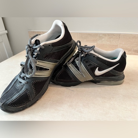 Nike Flywire Training Shoes - Picture 2 of 7